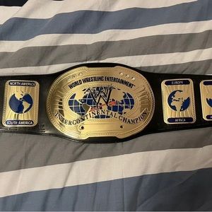 WWE INTERCONTINENTAL TITLE SIGNED BY CHRIS JERICHO AND KOFI KINGSTON!